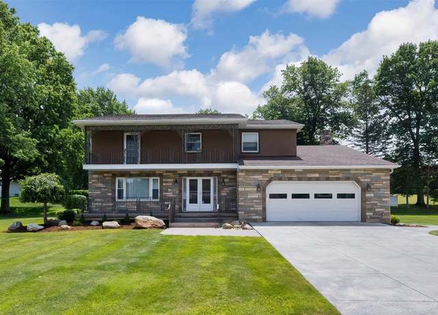 Property at 1119 Spring Valley Dr, Erie, PA 16509, 4 beds, 3 baths