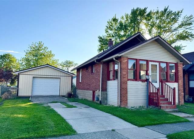 Property at 2414 Willow St, Erie, PA 16510, 1 bed, 1 bath
