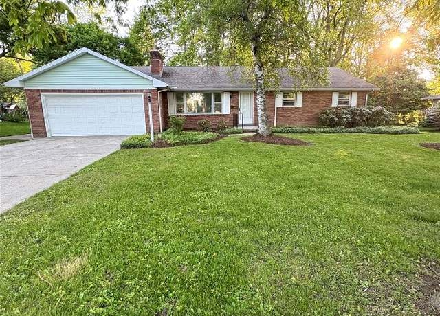 Property at 3322 Patio Dr, Millcreek, PA 16506, 3 beds, 1.5 baths