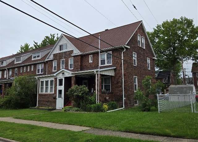 Property at 1065 Priestley Ave, Erie, PA 16510, 3 beds, 1 bath