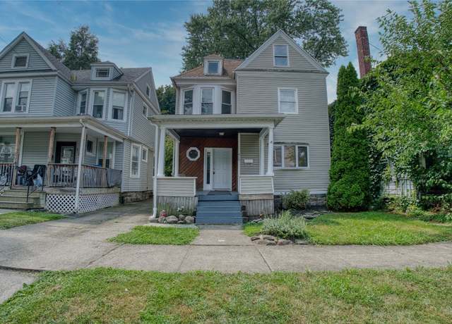 Property at 910 Walnut St, Erie, PA 16502, 4 beds, 1 bath