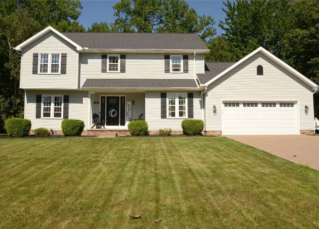 Property at 225 Oak Tree Ct, Erie, PA 16511, 4 beds, 2.5 baths