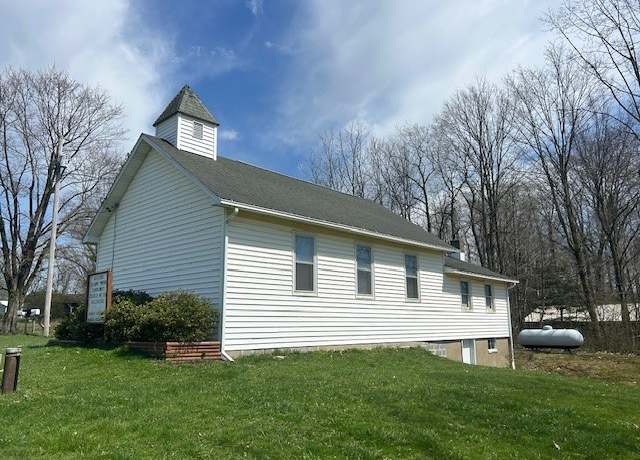 Property at 43289 Gilson Ridge Rd, Titusville, PA 16354, 1 bath