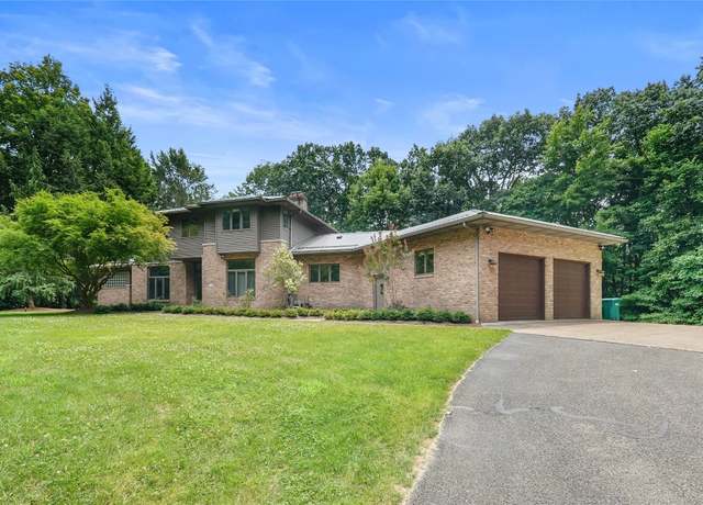 Property at 5926 Grubb Rd, Erie, PA 16506, 5 beds, 4.5 baths