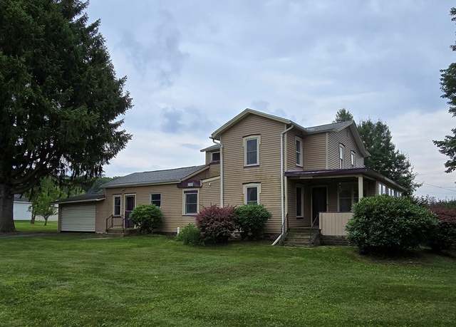 Property at 117 S Perry Ln, Edinboro, PA 16412, 5 beds, 2 baths