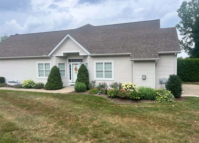 Property at 2007 Chatham Dr, Fairview, PA 16415, 2 beds, 2 baths
