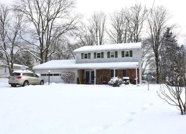 Property at 440 Martha Dr, Meadville, PA 16335, 4 beds, 2.5 baths