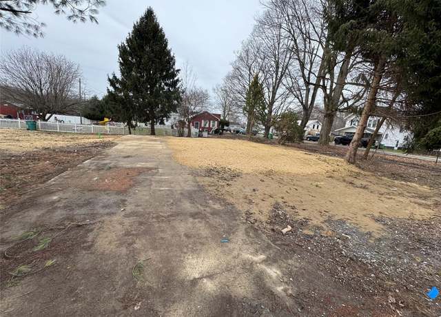 Property at 606 Washington St, Conneautville, PA 16406