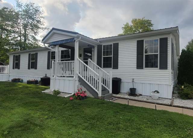 Property at 8234 Willow Glen Gln, Erie, PA 16509, 3 beds, 2 baths