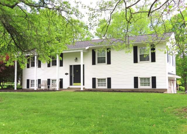 Property at 12930 Park Lane Dr, Meadville, PA 16335, 3 beds, 2.5 baths