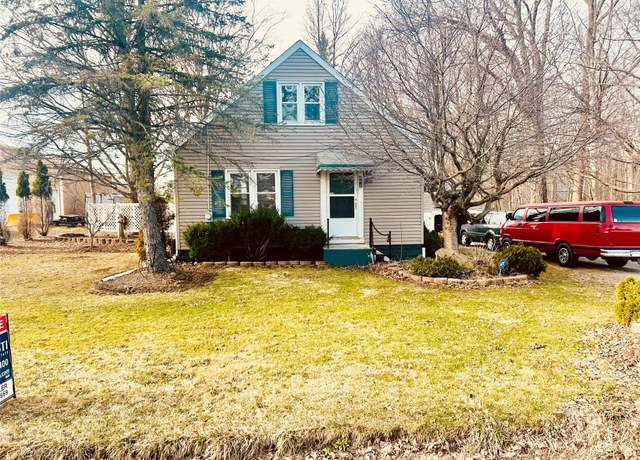 Property at 330 Robison Rd E, Erie, PA 16509, 2 beds, 1 bath