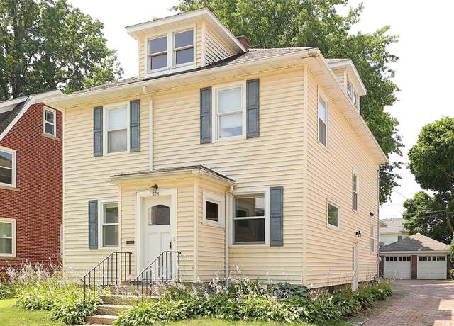 Property at 626 Lincoln Ave, Erie, PA 16505, 4 beds, 1.5 baths