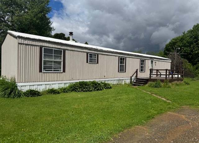 Property at 2409 N Shore Dr, Linesville, PA 16424, 3 beds, 1 bath