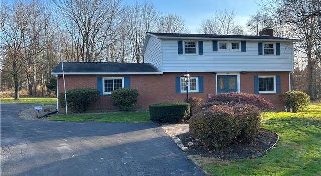 Photo of 1169 Carmont Dr, Meadville, PA 16335