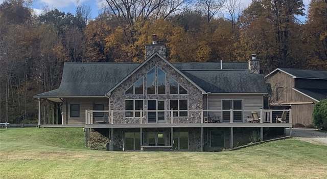 Photo of 13683 Gordon Rd, Conneaut Lake, PA 16316