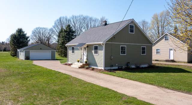 Photo of 656 W Park Dr, Lake City Borough, PA 16423