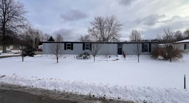 Photo of 421 Oak Ridge Pl, Girard, PA 16417