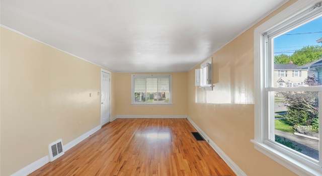 Photo of 3424 Maple St, Erie, PA 16508