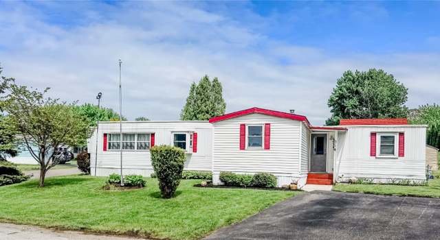 Photo of 314 Chatham Ct, Girard, PA 16417