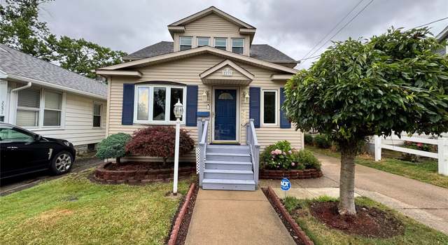 Photo of 2233 Bird Dr, Erie, PA 16510