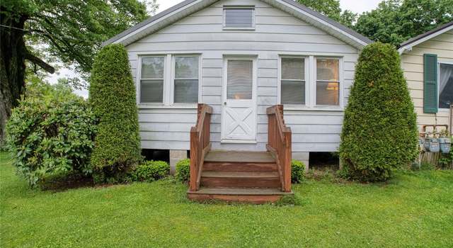 Photo of 12199 Mantor St, Conneaut Lake, PA 16316
