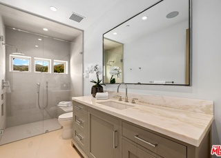 1565 Umeo Rd, Pacific Palisades, CA 90272 | MLS# 24-361925 | Redfin