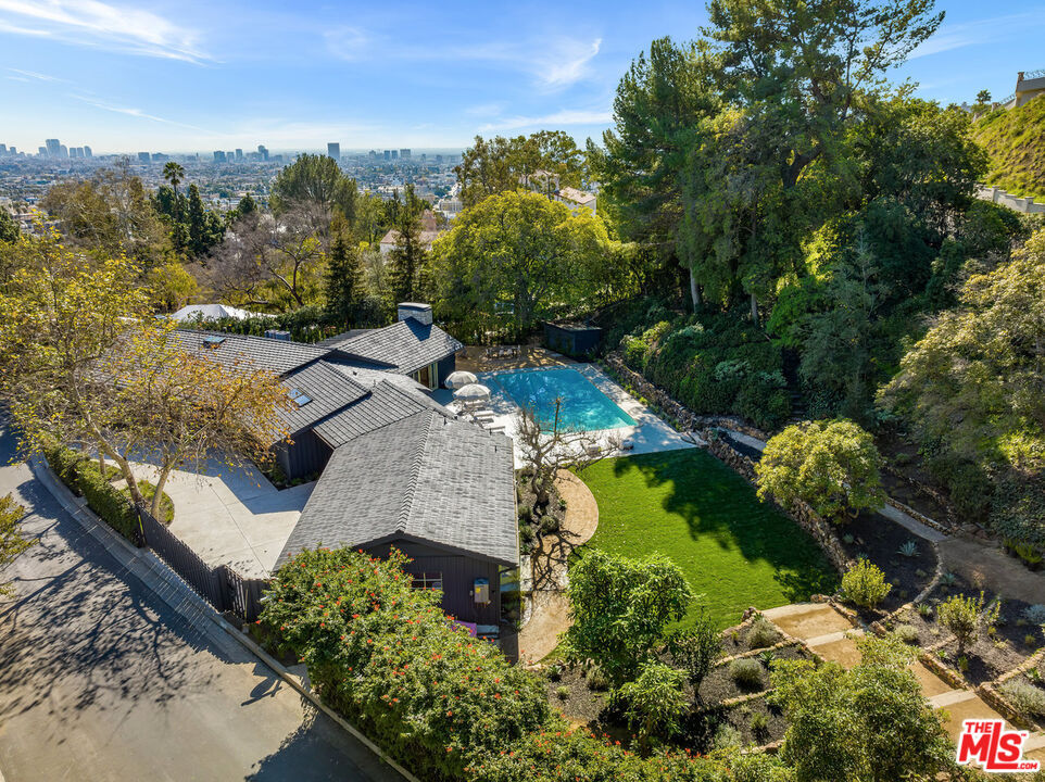 2040 E Live Oak Dr, Los Angeles, CA 90068 MLS 23237009 Redfin