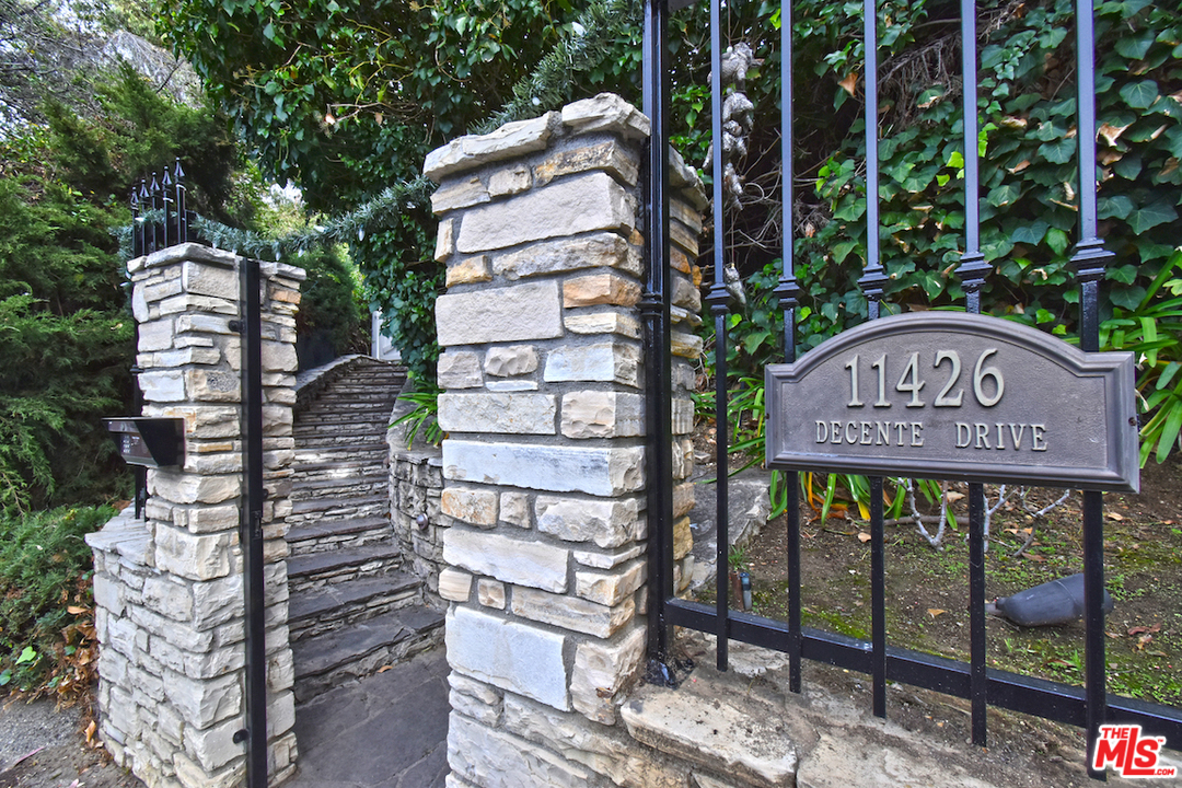 Decente Dr Studio City Ca Mls 21 Redfin Decente Dr Studio City Ca Mls 21 Redfin