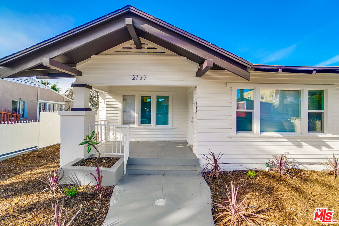 2137 Locust Ave, Long Beach, CA 90806 MLS 23332055 Redfin