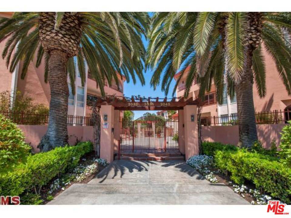 2025 4th St Unit 307A, Santa Monica, CA 90405  MLS# 18-379064  Redfin