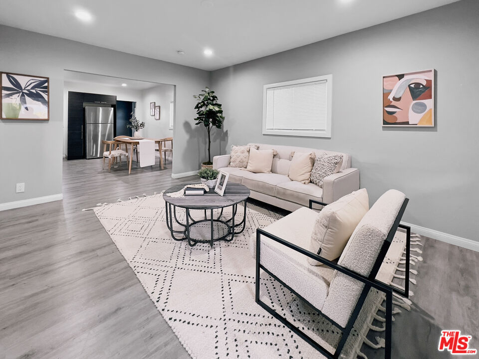 3519 W 59th St, Los Angeles, CA 90043