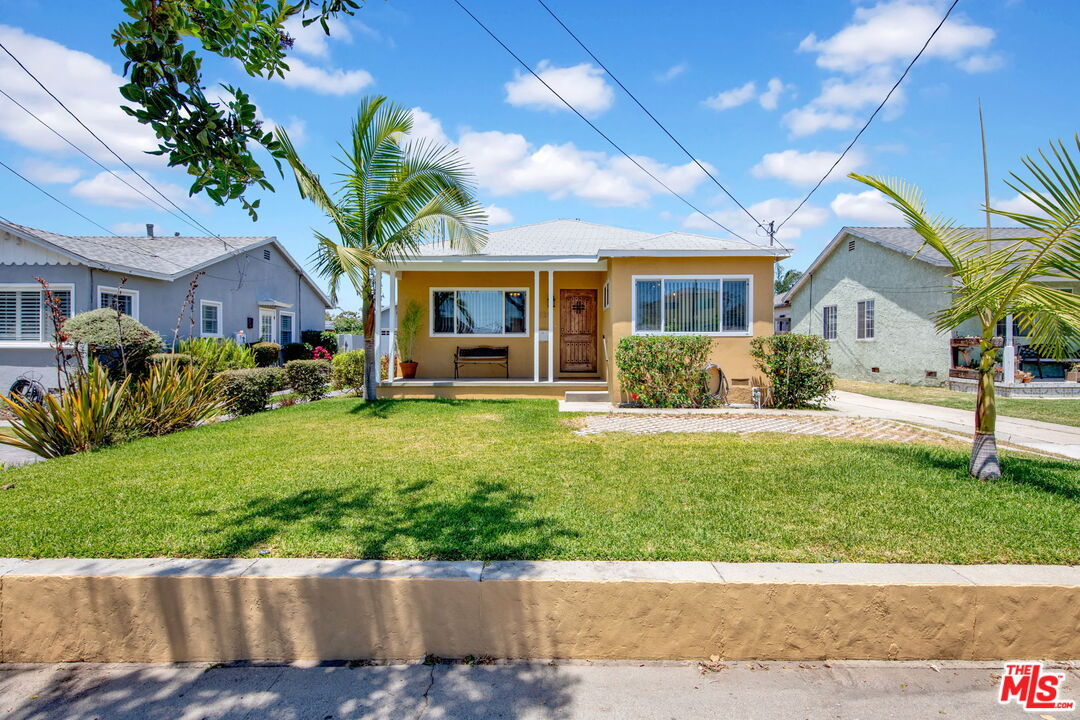 3139 W 113th St, Inglewood, CA 90303 | Redfin