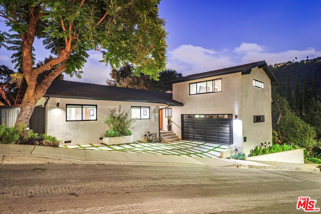 ちとまる 7745 Skyhill Dr, Los Angeles, CA 90068 | Redfin