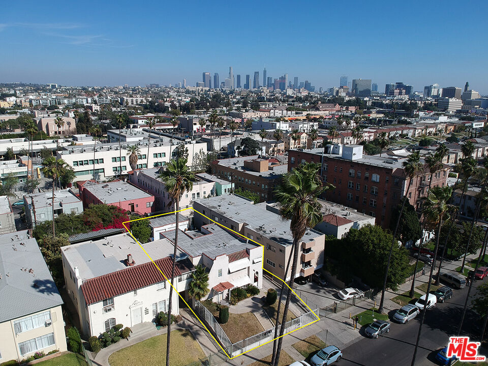 120 N Berendo St, Los Angeles, CA 90004 | MLS# 22-142229 | Redfin