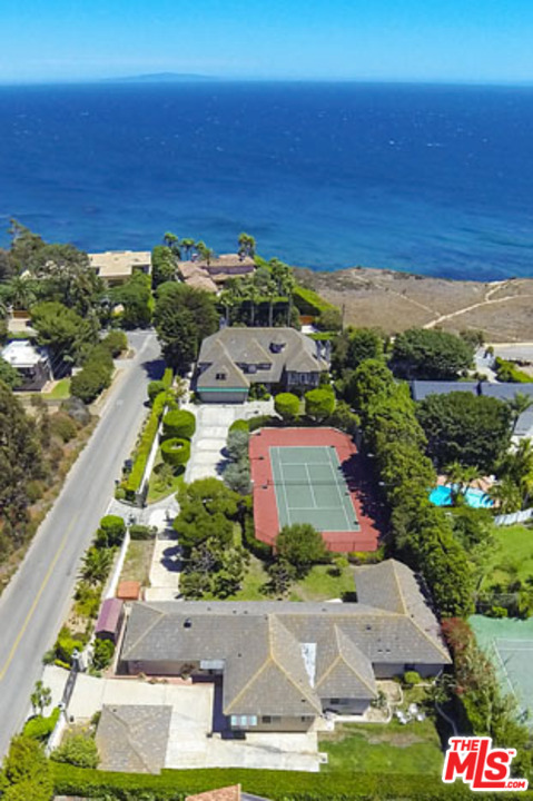 29215 Cliffside Dr, Malibu, CA 90265 | MLS# 14-741327 | Redfin