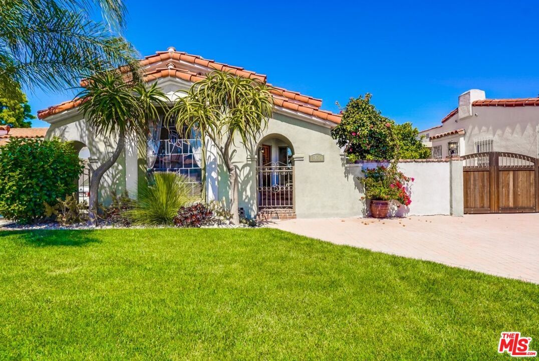 3423 W 80th St Inglewood CA 90305 MLS# 24 376333 Redfin 3423 W 80th St Inglewood CA 90305 MLS# 24 376333 Redfin