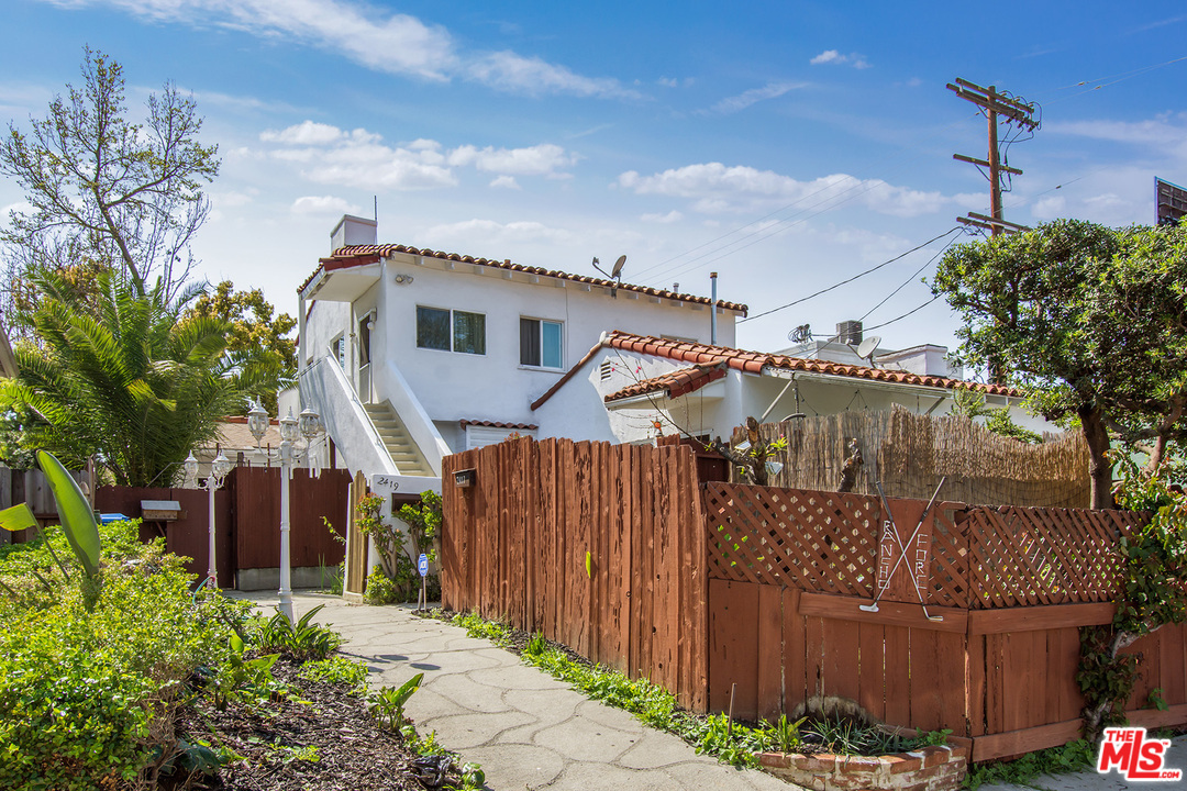 2417 Patricia Ave, Los Angeles, CA 90064 | MLS# 20-640354 | Redfin