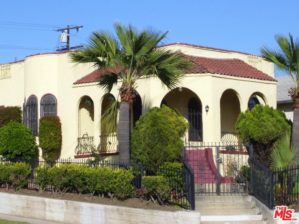 702 Forest Ave Los Angeles CA 90033 Redfin 702 Forest Ave Los Angeles CA 90033 Redfin