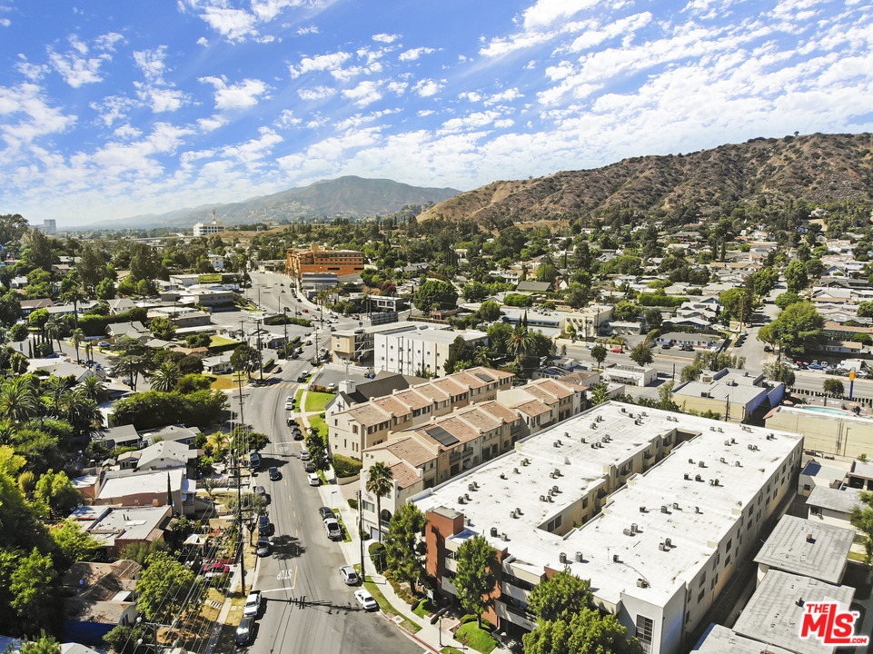 5040 Mosaic Ct, Los Angeles, CA 90041  MLS# 20650604  Redfin