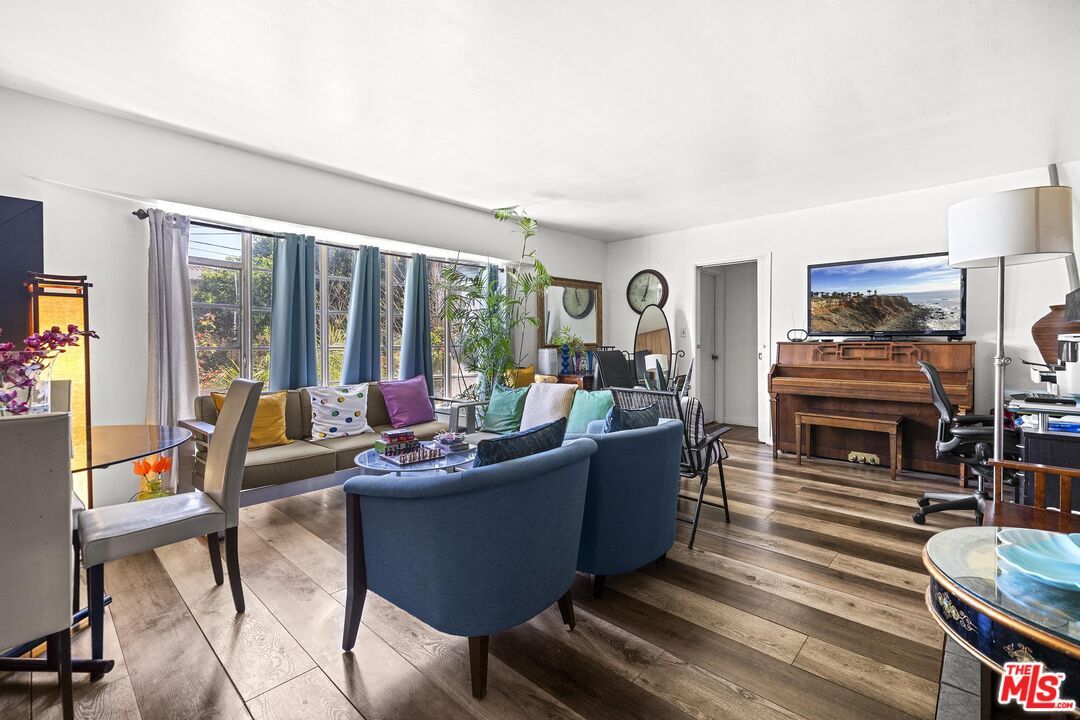 A★A 8345 Kester Ave, Panorama City, CA 91402 | For Sale