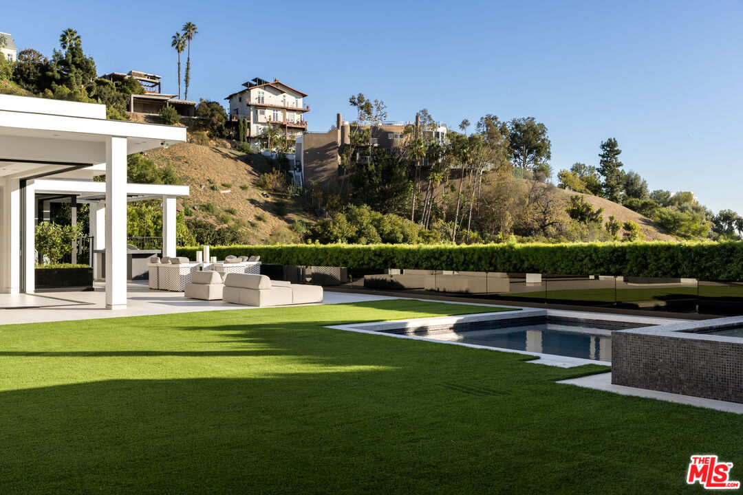 1041 N Hillcrest Rd Beverly Hills Ca 90210 1041 N Hillcrest Rd, Beverly Hills, CA 90210 | Redfin