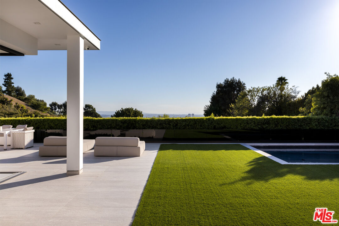 1041 N Hillcrest Rd Beverly Hills Ca 90210 1041 N Hillcrest Rd, Beverly Hills, CA 90210 | MLS# 21-107695 | Redfin