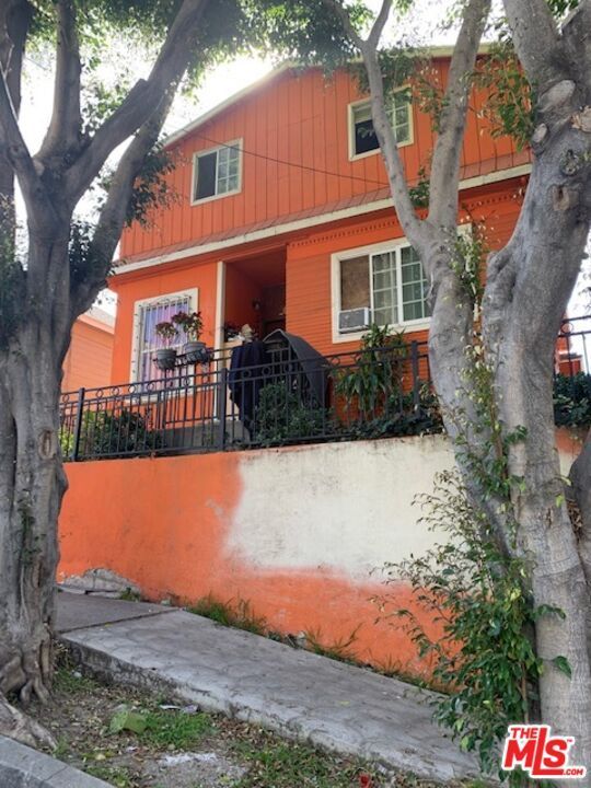 1916 W Court St Los Angeles CA 90026 MLS# 22 125797 Redfin 1916 W Court St Los Angeles CA 90026 MLS# 22 125797 Redfin