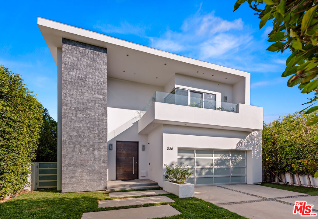 538 N Harper Ave, Los Angeles, CA 90048