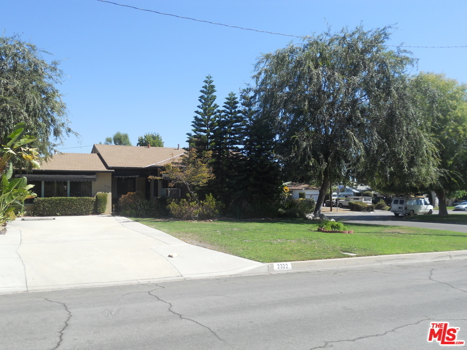 2322 El Sol Ave Altadena Ca Mls 14 Redfin
