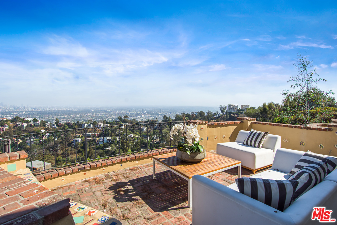 2035 Davies Way, Los Angeles, CA 90046 MLS 17222974 Redfin