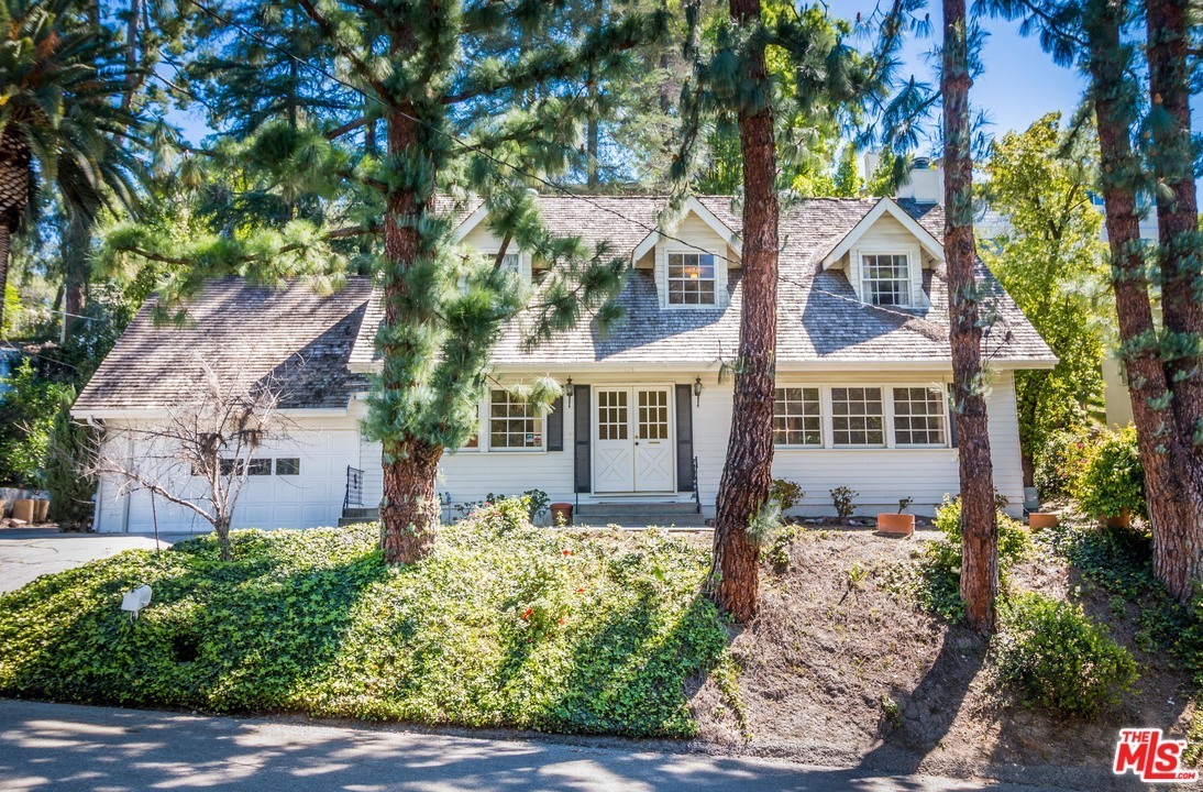 5038 Topanga Canyon Boulevard, Woodland Hills, CA 91364