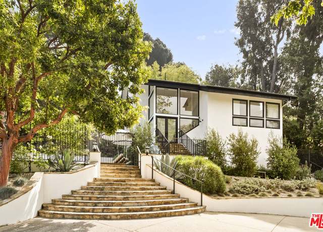 Property at 554 Mountain Green Dr, Calabasas, CA 91302, 4 beds, 3.5 baths