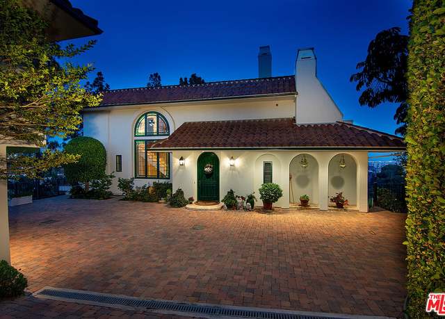 Property at 1284 Lago Vista Dr, Beverly Hills, CA 90210, 3 beds, 4 baths