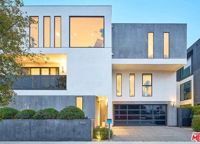 Property at 1900 Penmar Ave, Venice, CA 90291, 4 beds, 4.5 baths
